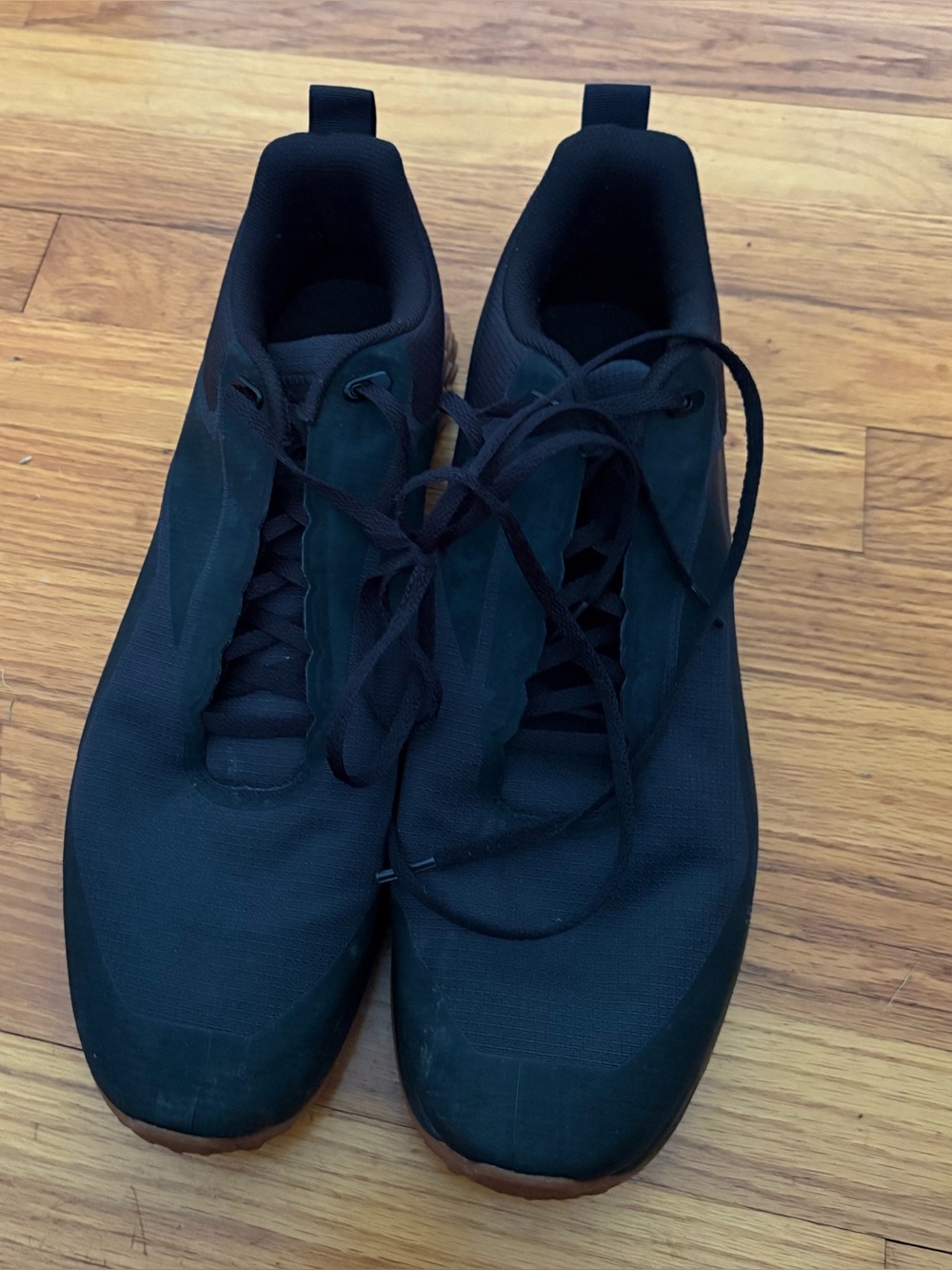 Reebok Men's Black Athletic Lace-Up Shoes with Gum Outsole